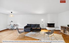 Spacious Apartment In Zurich